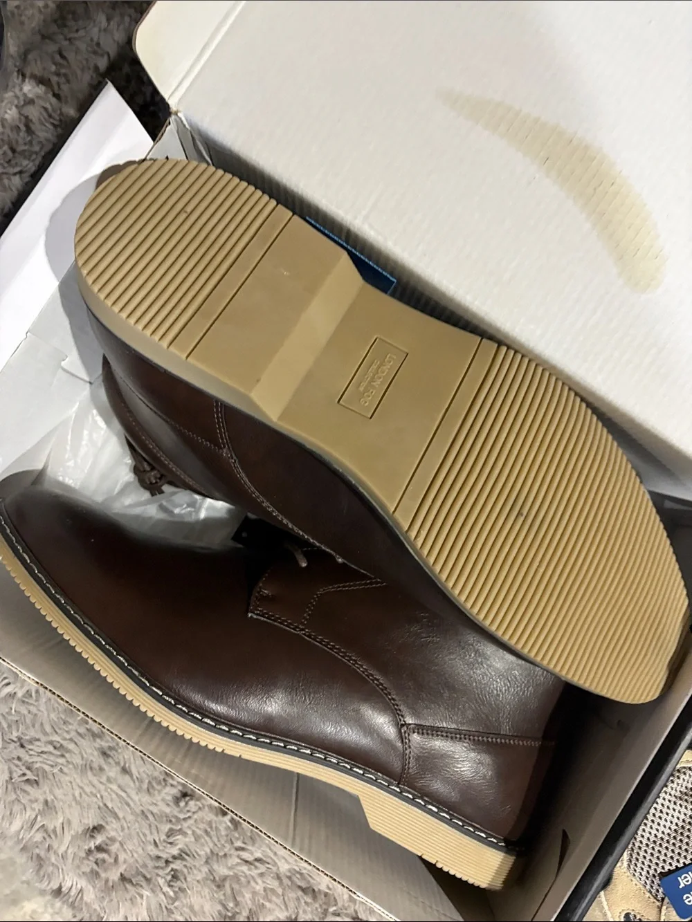London Fog Brown Chukka Boots - Men's Classic Lace-Up